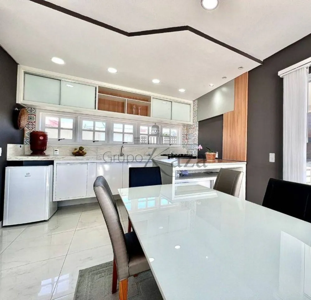 Foto 12 de Casa Condomínio em Parque Residencial Maria Elmira, Caçapava - imagem 12
