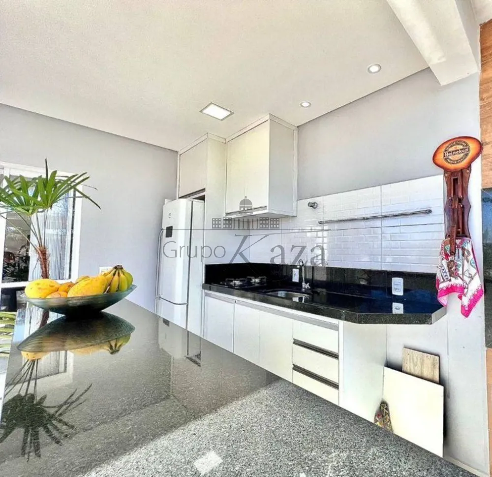 Foto 10 de Casa Condomínio em Parque Residencial Maria Elmira, Caçapava - imagem 10