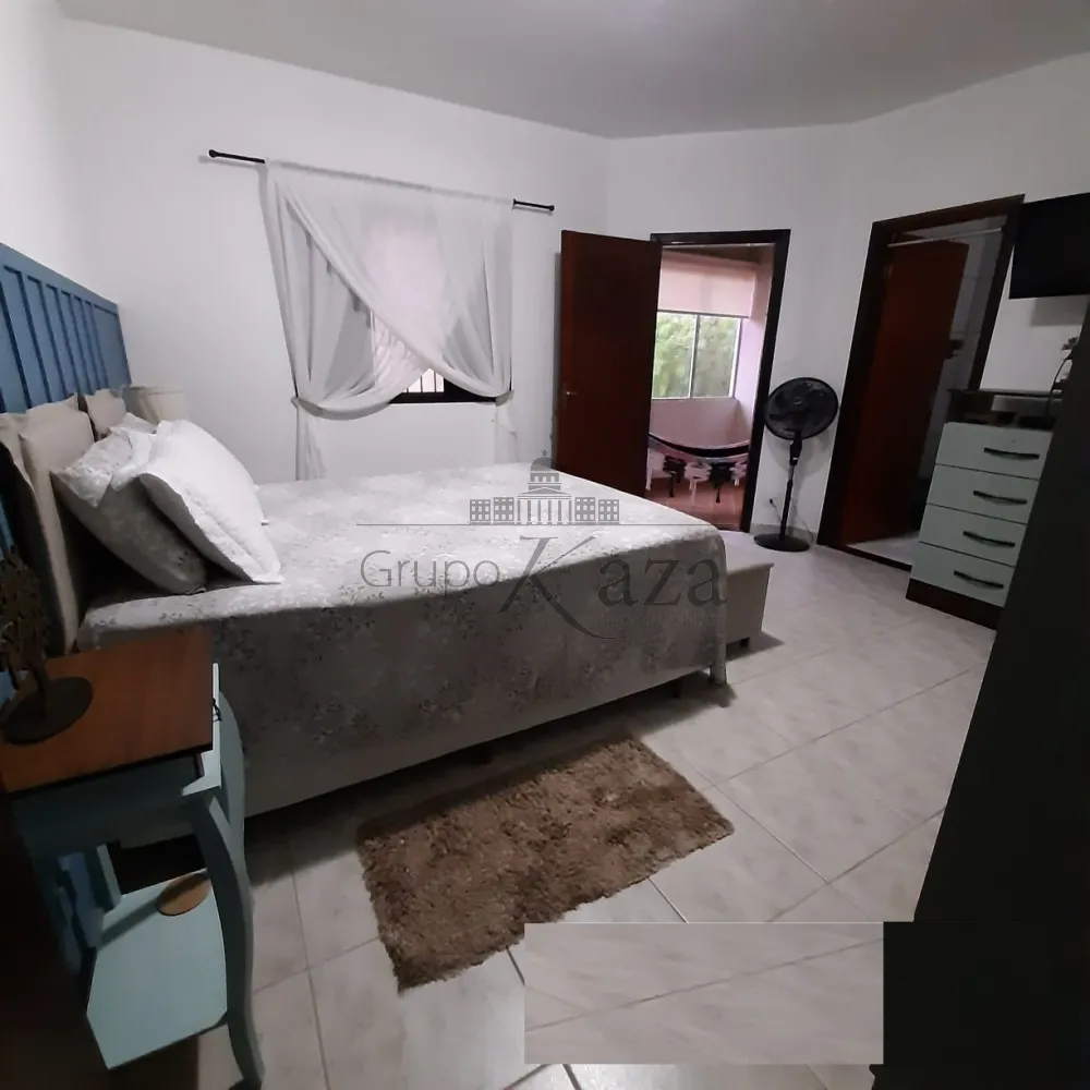 Foto 6 de Casa Sobrado em Jardim Santo Onofre, São José dos Campos - imagem 6
