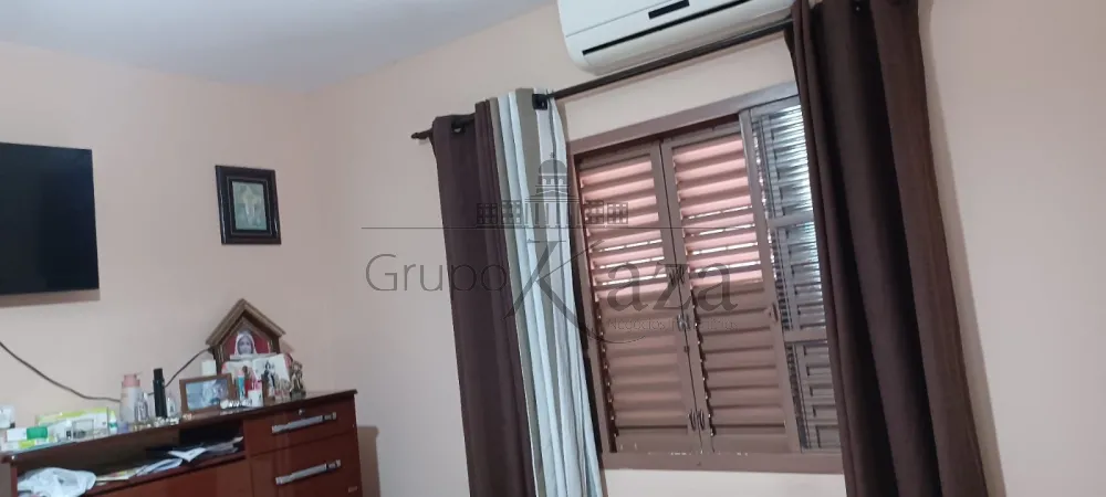 Foto 13 de Casa Padrão em Vila Aprazível, Jacareí - imagem 13