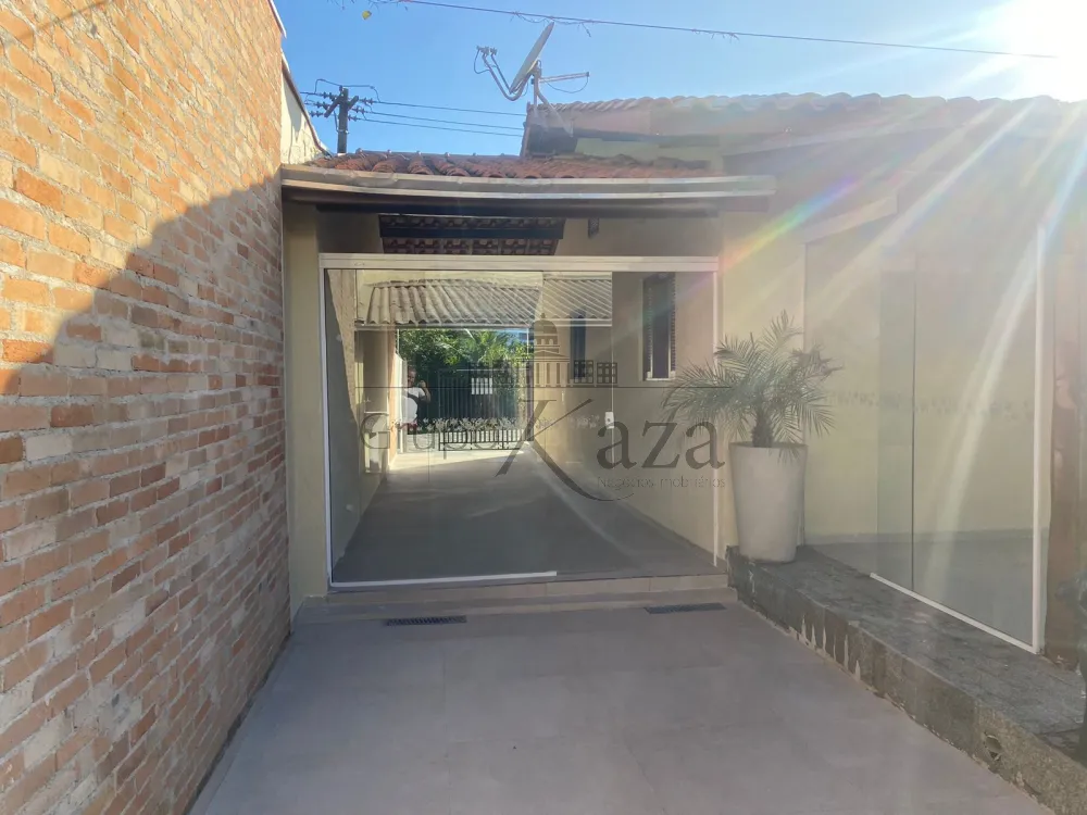 Foto 14 de Casa Padrão em Martim de Sá, Caraguatatuba - imagem 14