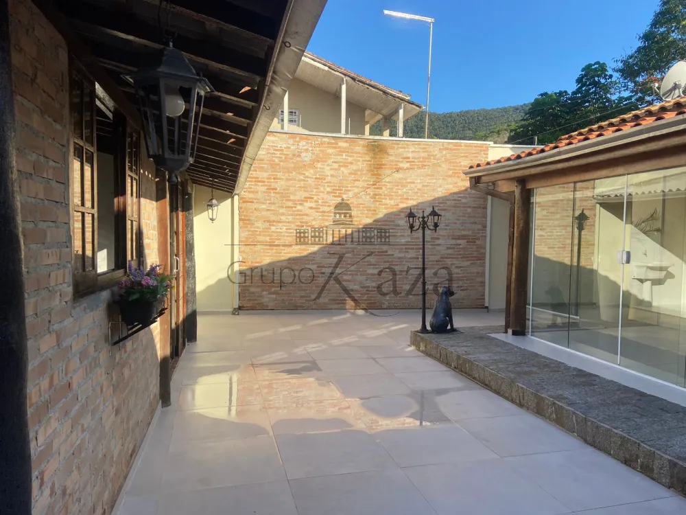 Foto 11 de Casa Padrão em Martim de Sá, Caraguatatuba - imagem 11