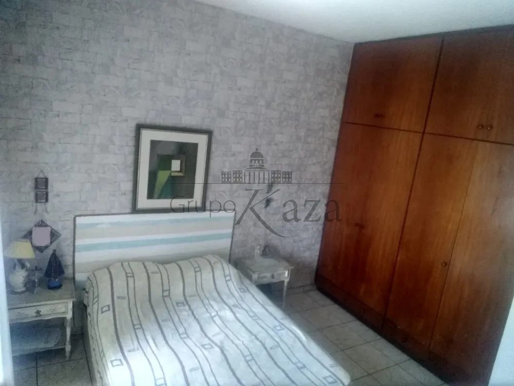 Foto 11 de Casa Padrão em Jardim Emilia, Jacareí - imagem 11