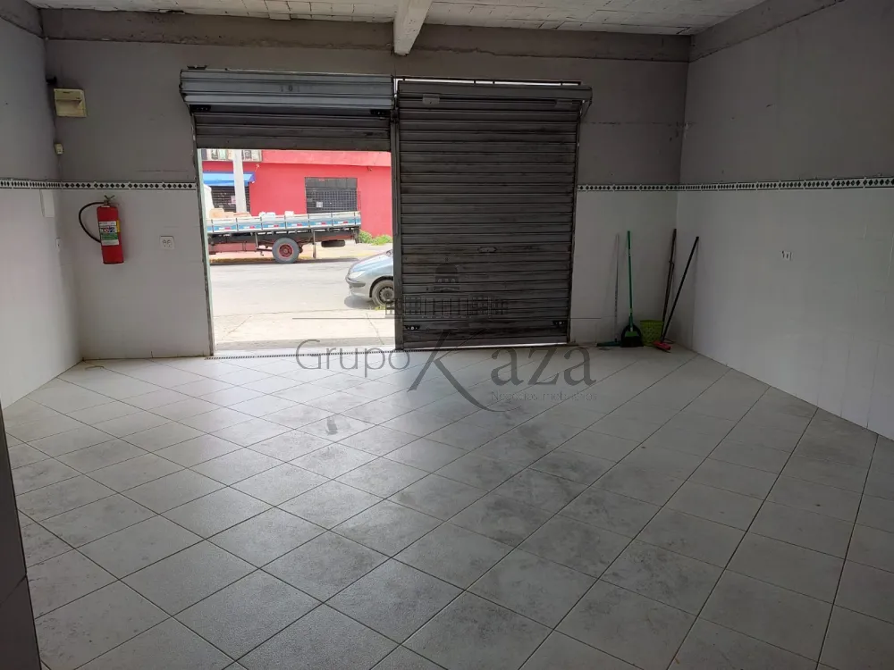Foto 13 de Casa Comercial  Residencial em Jardim Santa Marina, Jacareí - imagem 13