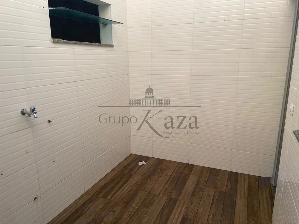 Foto 17 de Casa Comercial  Residencial em Jardim Santa Marina, Jacareí - imagem 17