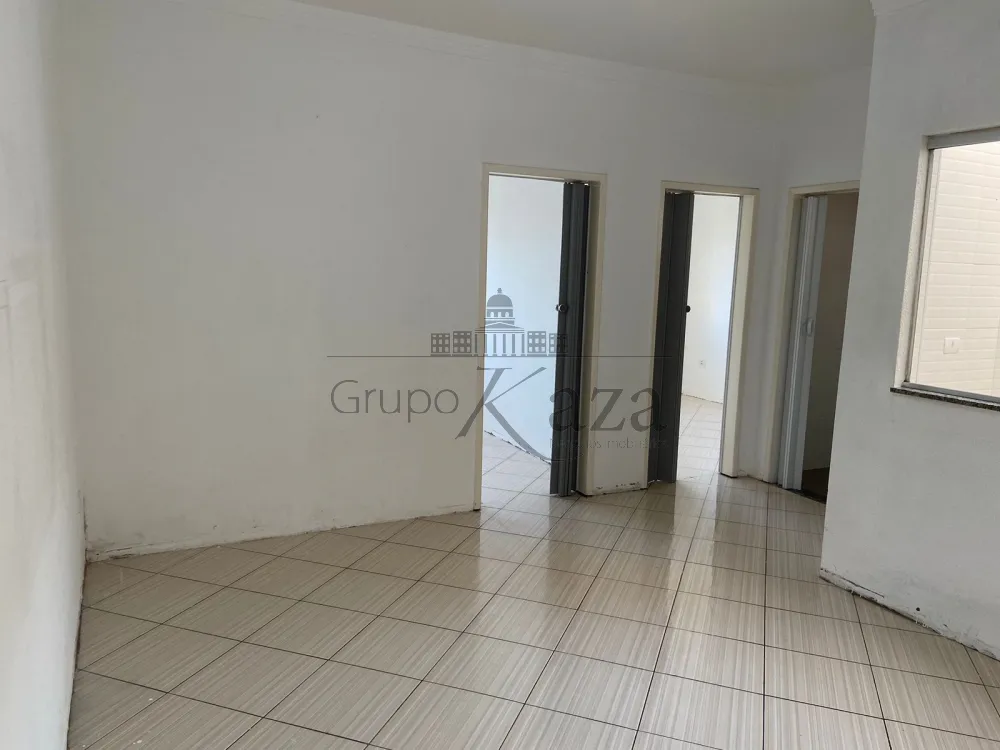 Foto 3 de Casa Comercial  Residencial em Jardim Santa Marina, Jacareí - imagem 3