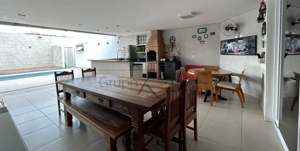 Foto 14 de Casa Condomínio em Jardim Paraíba, Jacareí - imagem 14