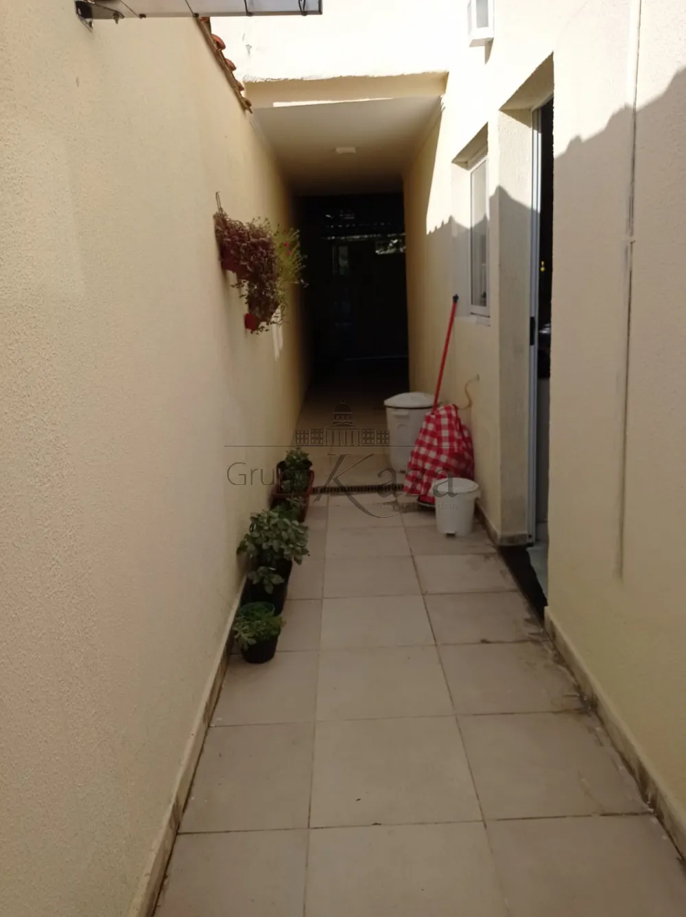 Foto 17 de Casa Padrão em Jardim Pararangaba, São José dos Campos - imagem 17