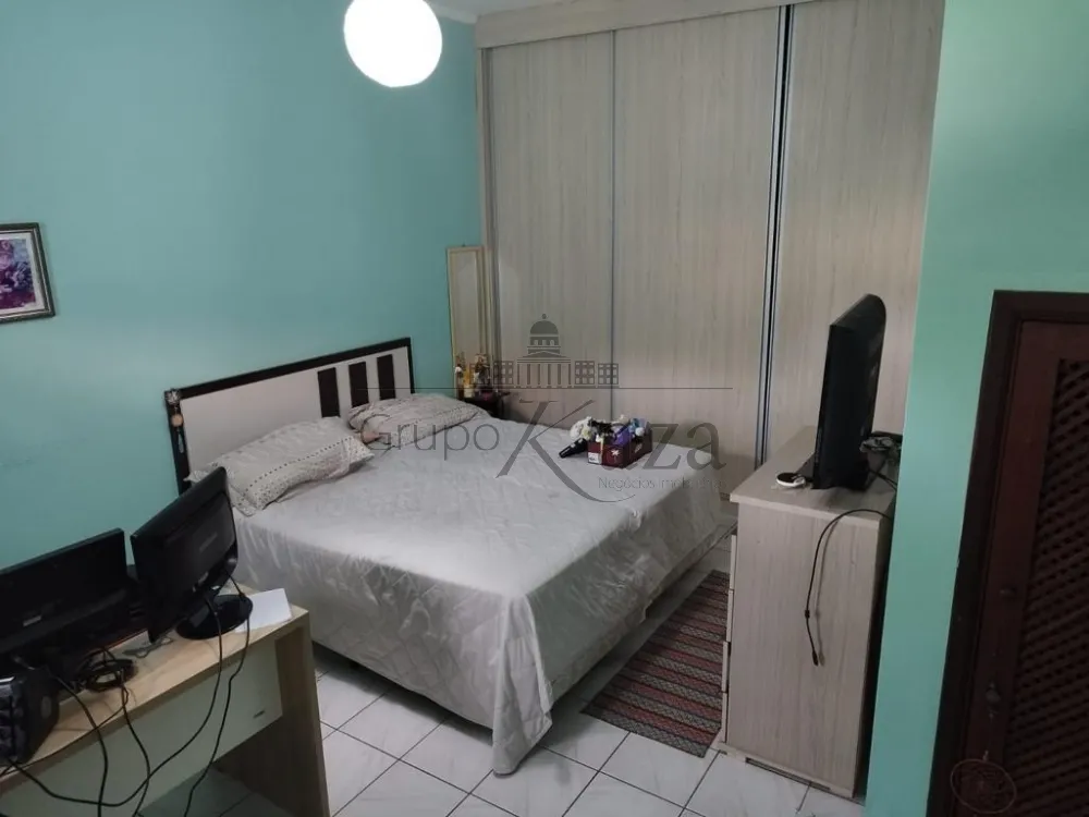 Foto 13 de Casa Sobrado em Jardim Siesta, Jacareí - imagem 13