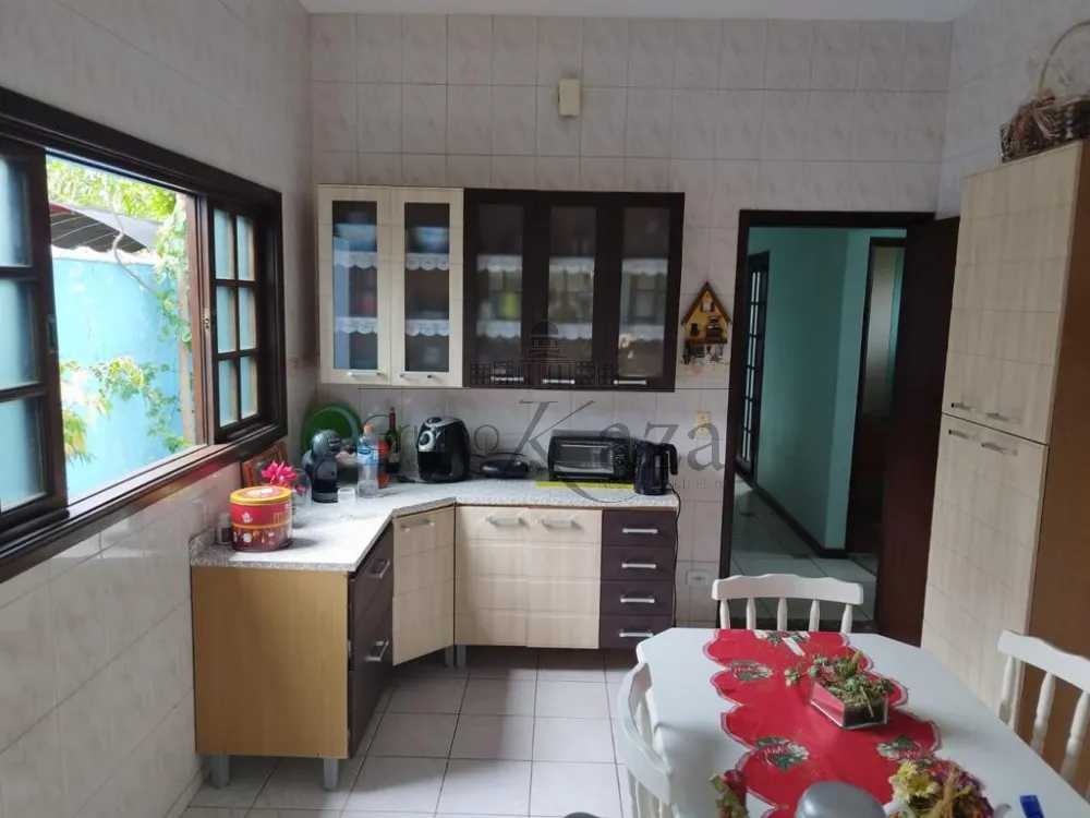 Foto 7 de Casa Sobrado em Jardim Siesta, Jacareí - imagem 7
