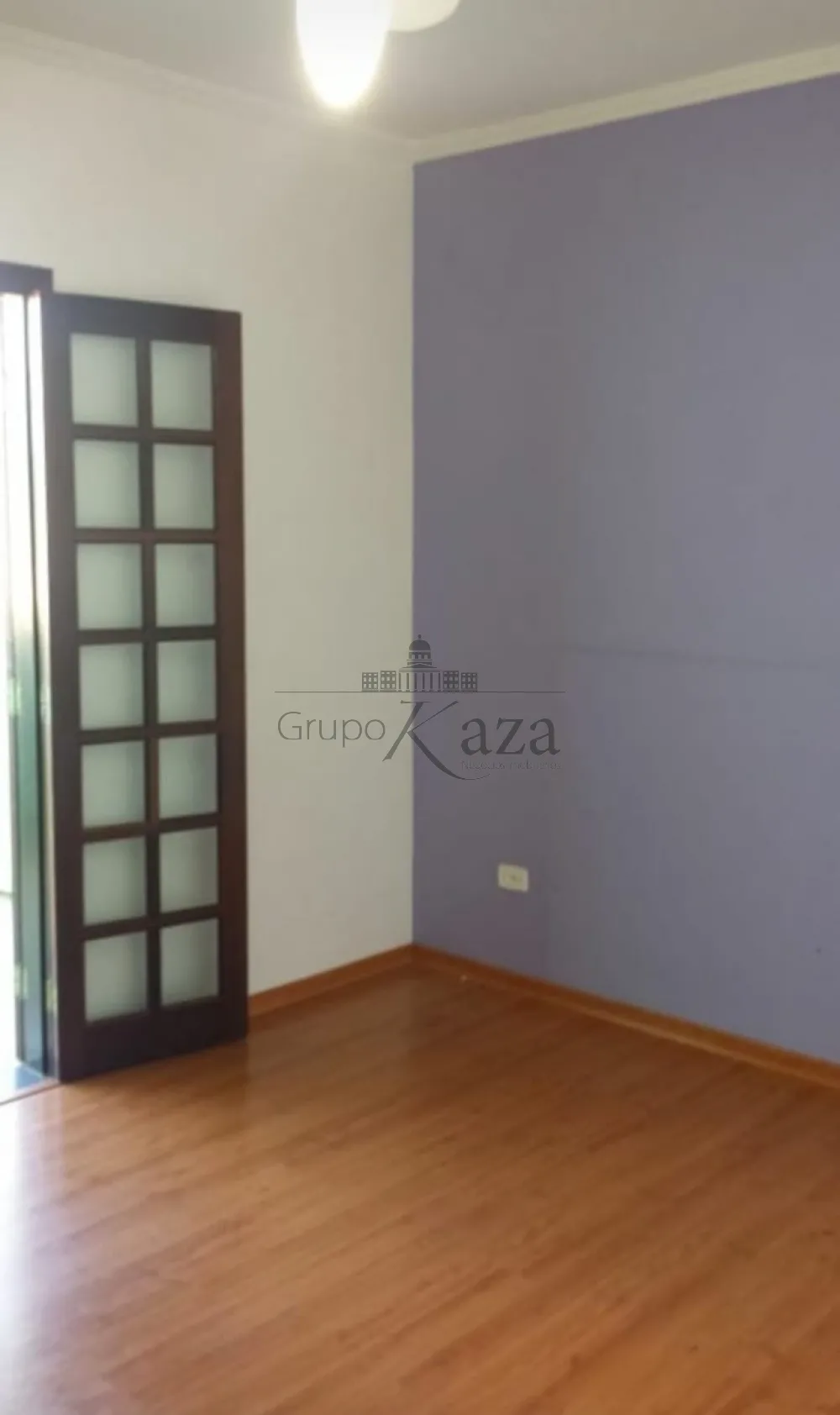 Foto 1 de Casa Padrão em Jardim Imperial, São José dos Campos - imagem 1