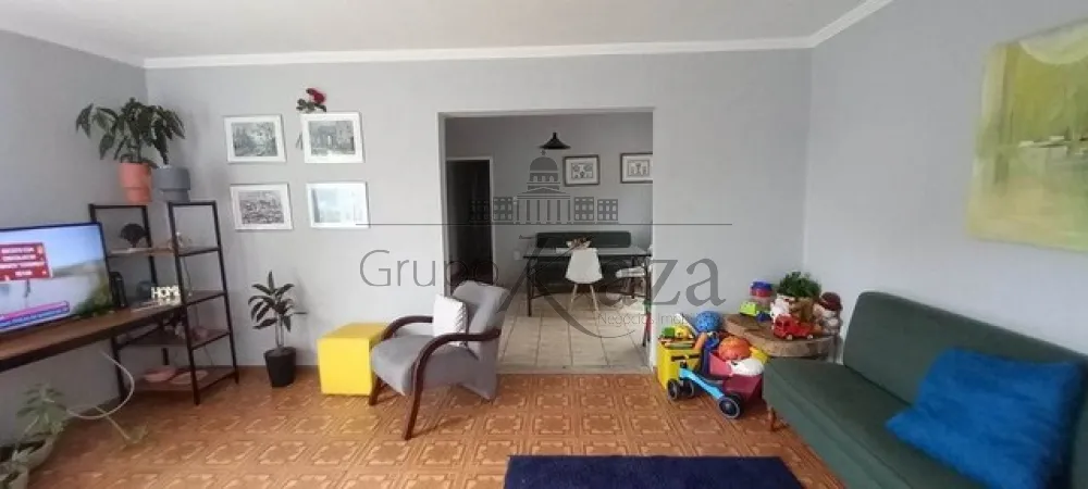 Foto 1 de Casa Padrão em Jardim das Cerejeiras, São José dos Campos - imagem 1