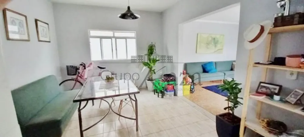 Foto 4 de Casa Padrão em Jardim das Cerejeiras, São José dos Campos - imagem 4