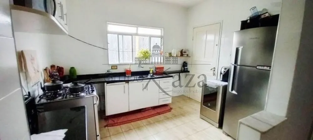 Foto 7 de Casa Padrão em Jardim das Cerejeiras, São José dos Campos - imagem 7
