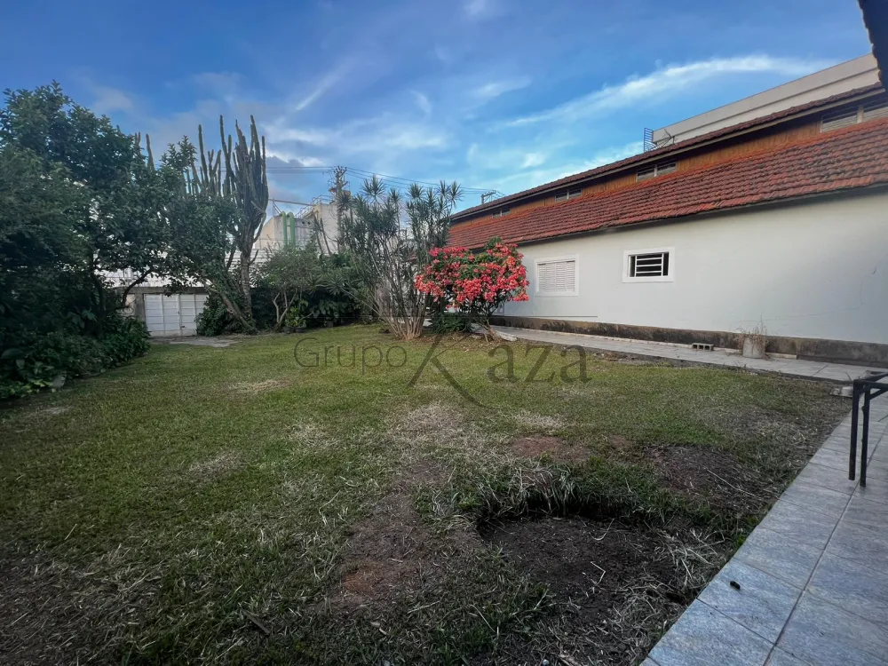 Foto 9 de Casa Comercial  Residencial em Jardim Oswaldo Cruz, São José dos Campos - imagem 9