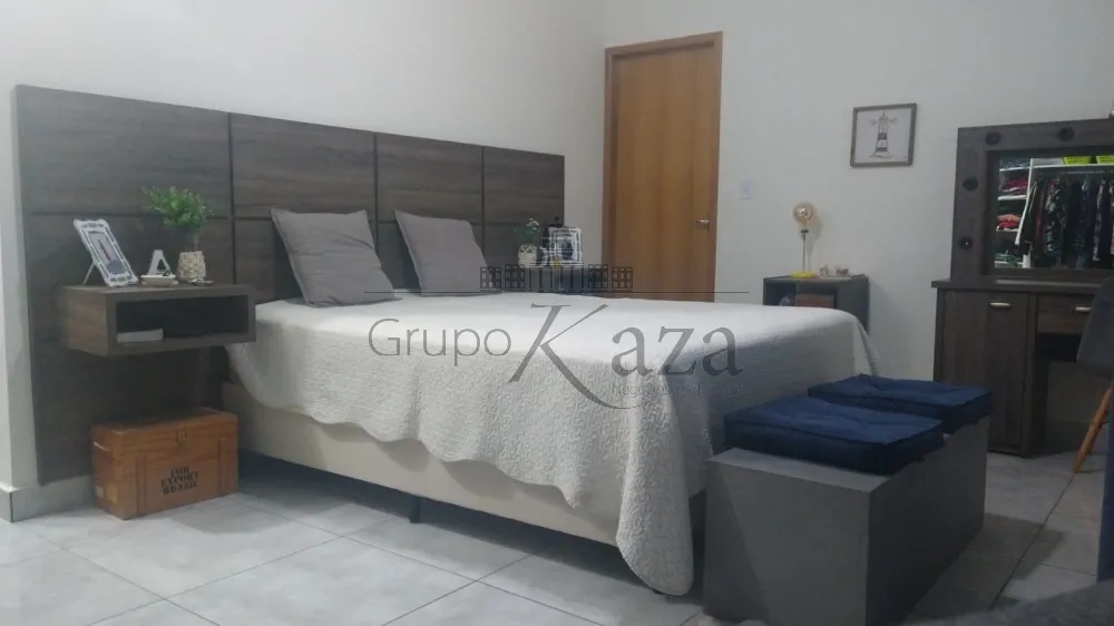 Foto 13 de Casa Padrão em Portal dos Pássaros, São José dos Campos - imagem 13