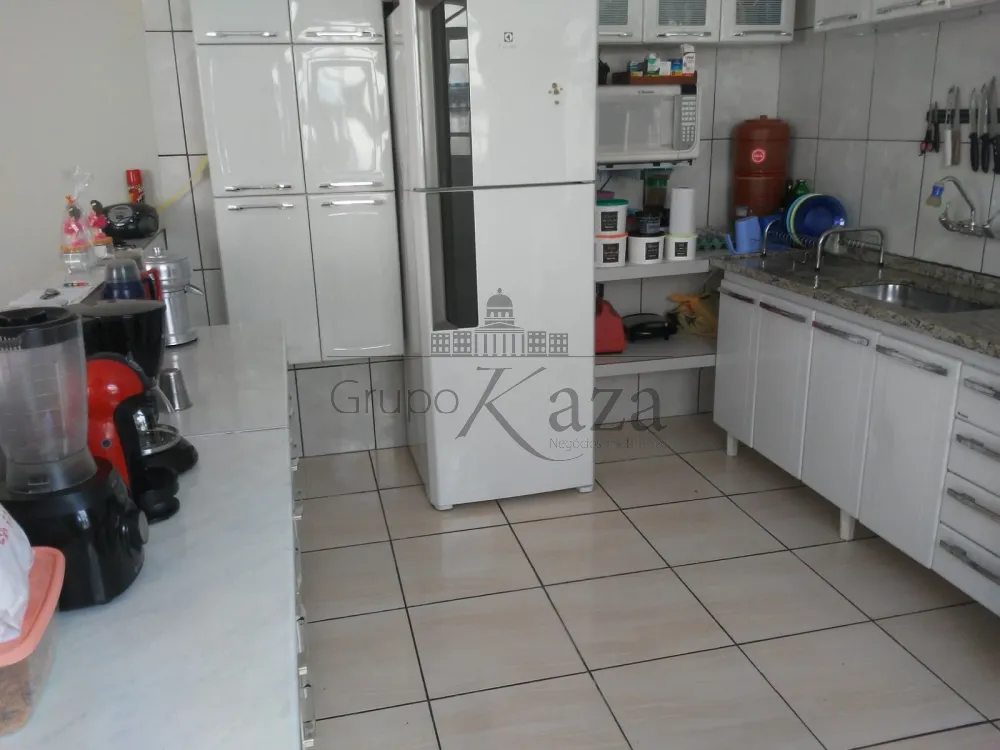 Foto 5 de Casa Padrão em Residencial Bosque dos Ipês, São José dos Campos - imagem 5