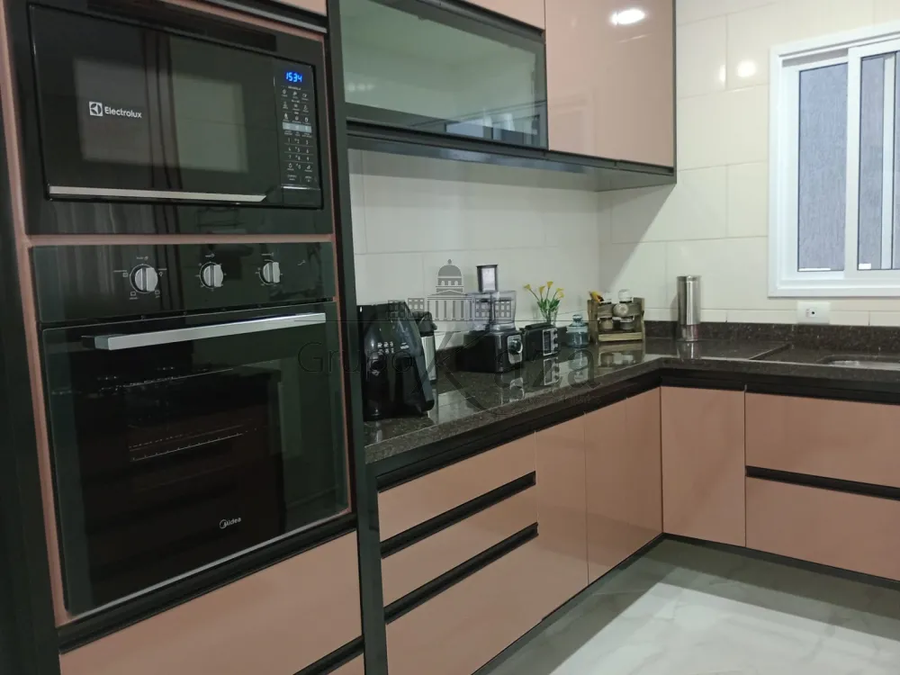 Foto 8 de Casa Padrão em Residencial Santa Paula, Jacareí - imagem 8