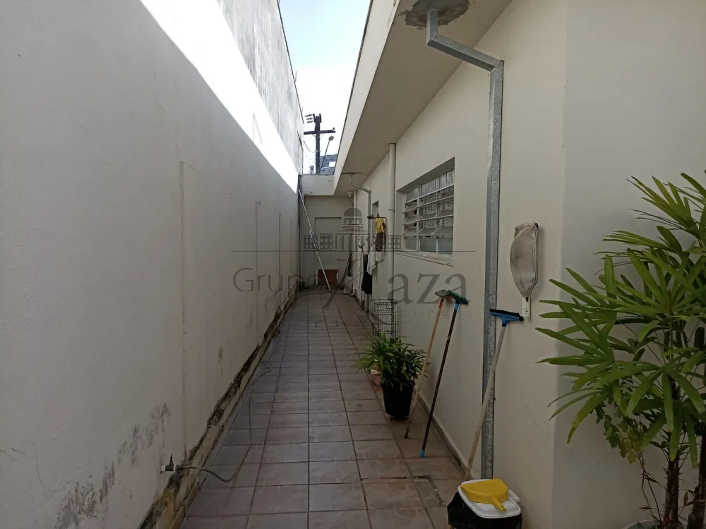 Foto 18 de Casa Padrão em Jardim Pereira do Amparo, Jacareí - imagem 18