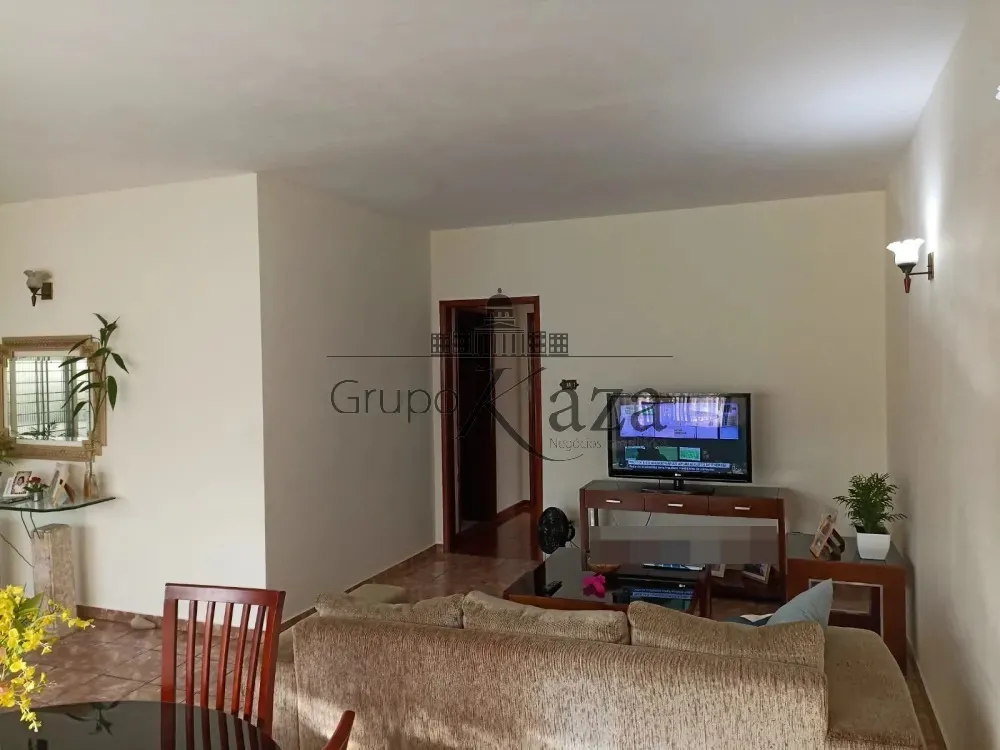 Foto 4 de Casa Padrão em Jardim Pereira do Amparo, Jacareí - imagem 4