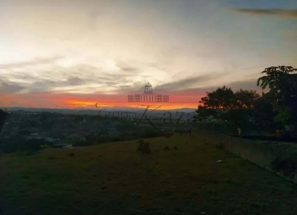 Foto 5 de Terreno Padrão em Jardim Pararangaba, São José dos Campos - imagem 5