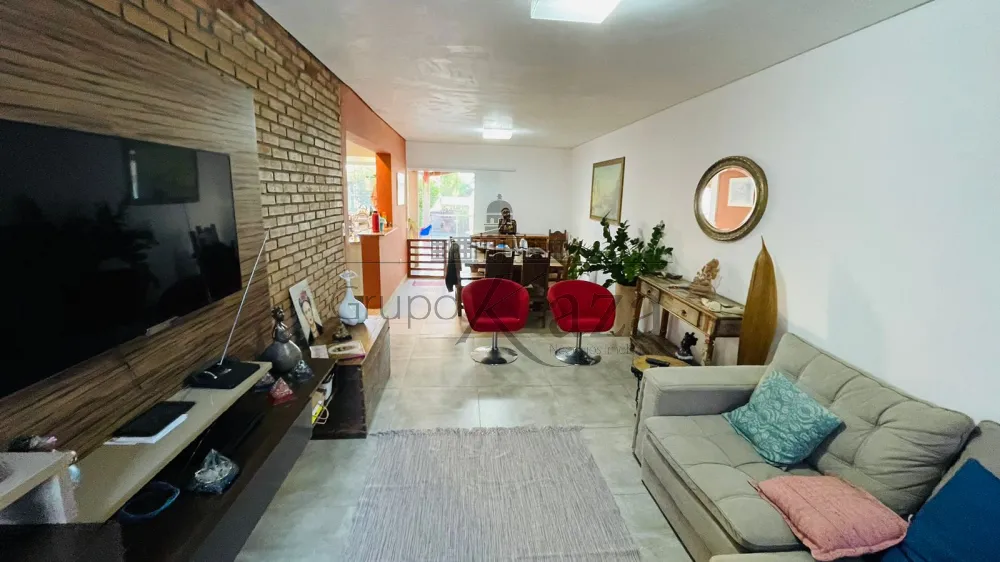 Foto 1 de Casa Comercial  Residencial em Jardim Apolo II, São José dos Campos - imagem 1