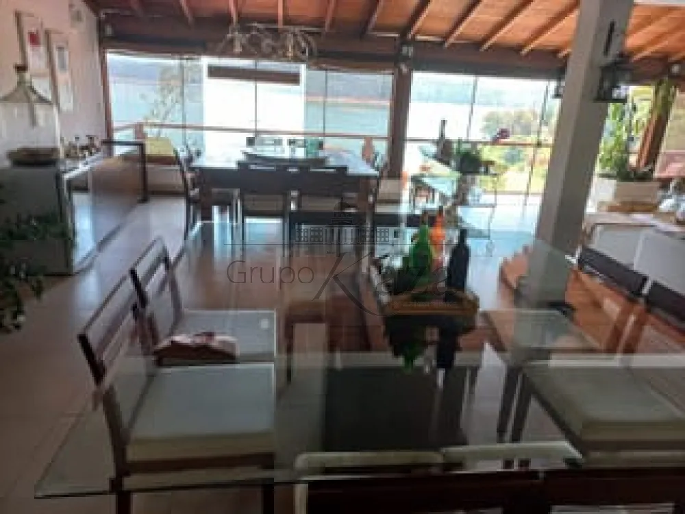 Foto 1 de Casa Condomínio em Chácaras Condomínio Recanto Pássaros II, Jacareí - imagem 1