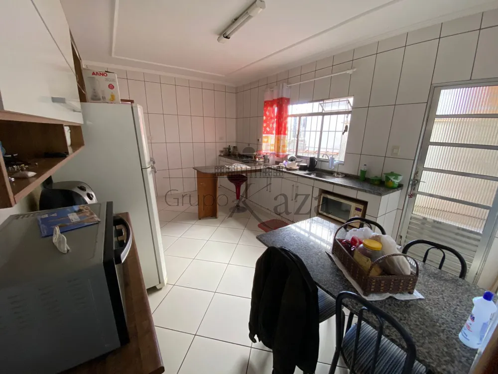 Foto 4 de Casa Sobrado em Parque Santo Antônio, Jacareí - imagem 4