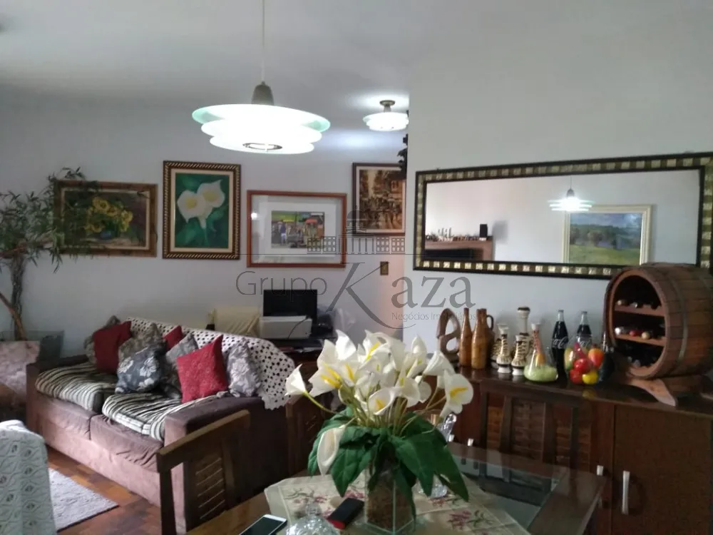 Foto 2 de Apartamento Padrão em Conjunto Residencial Trinta e Um de Março, São José dos Campos - imagem 2