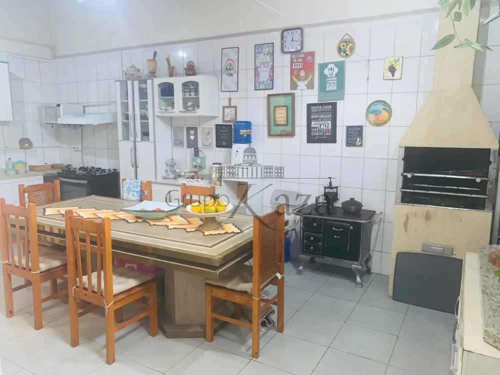 Foto 9 de Casa Padrão em Campo dos Alemães, São José dos Campos - imagem 9