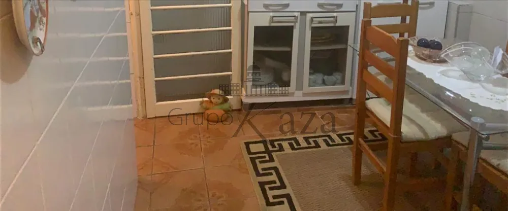 Foto 4 de Casa Padrão em Campo dos Alemães, São José dos Campos - imagem 4
