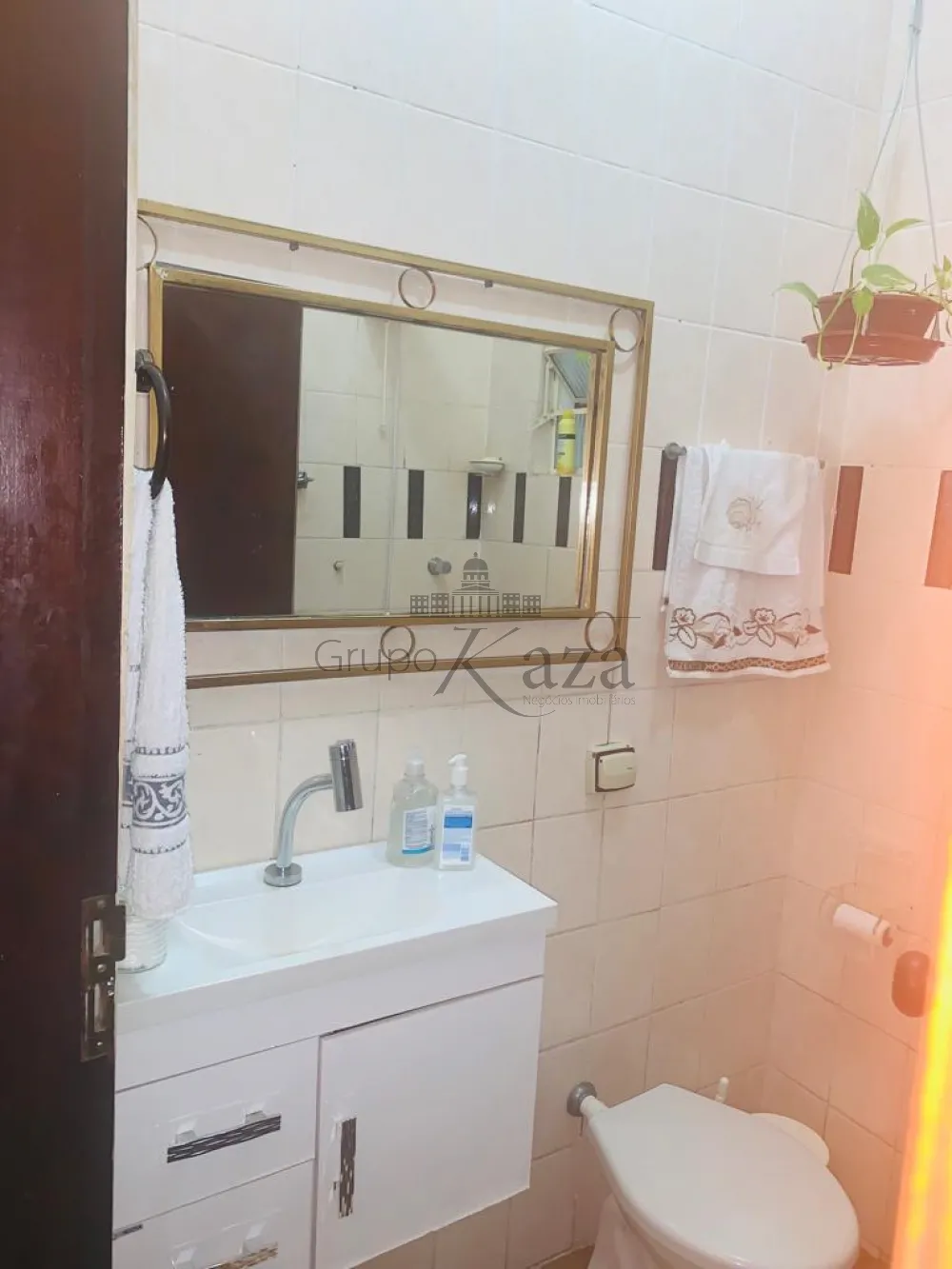 Foto 6 de Casa Padrão em Campo dos Alemães, São José dos Campos - imagem 6