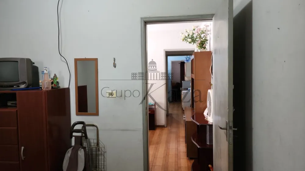 Foto 9 de Casa Padrão em Jardim Nova Michigan, São José dos Campos - imagem 9