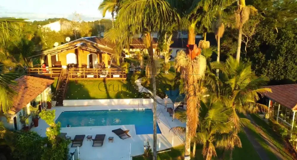 Foto 5 de Casa Condomínio em Chácaras Condomínio Recanto Pássaros II, Jacareí - imagem 5