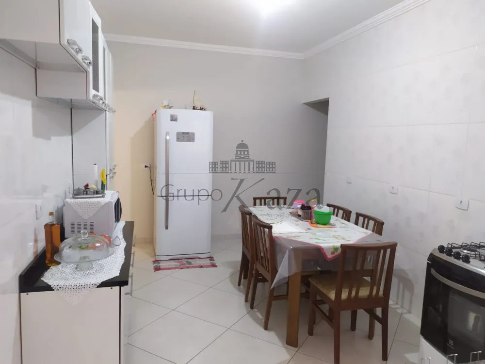 Foto 2 de Casa Sobrado em Residencial Santa Paula, Jacareí - imagem 2