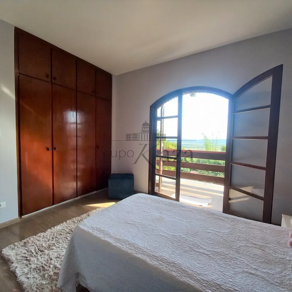 Foto 17 de Casa Padrão em Jardim das Indústrias, São José dos Campos - imagem 17