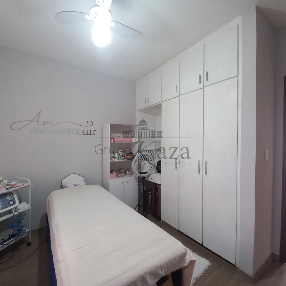 Foto 19 de Casa Padrão em Jardim das Indústrias, São José dos Campos - imagem 19