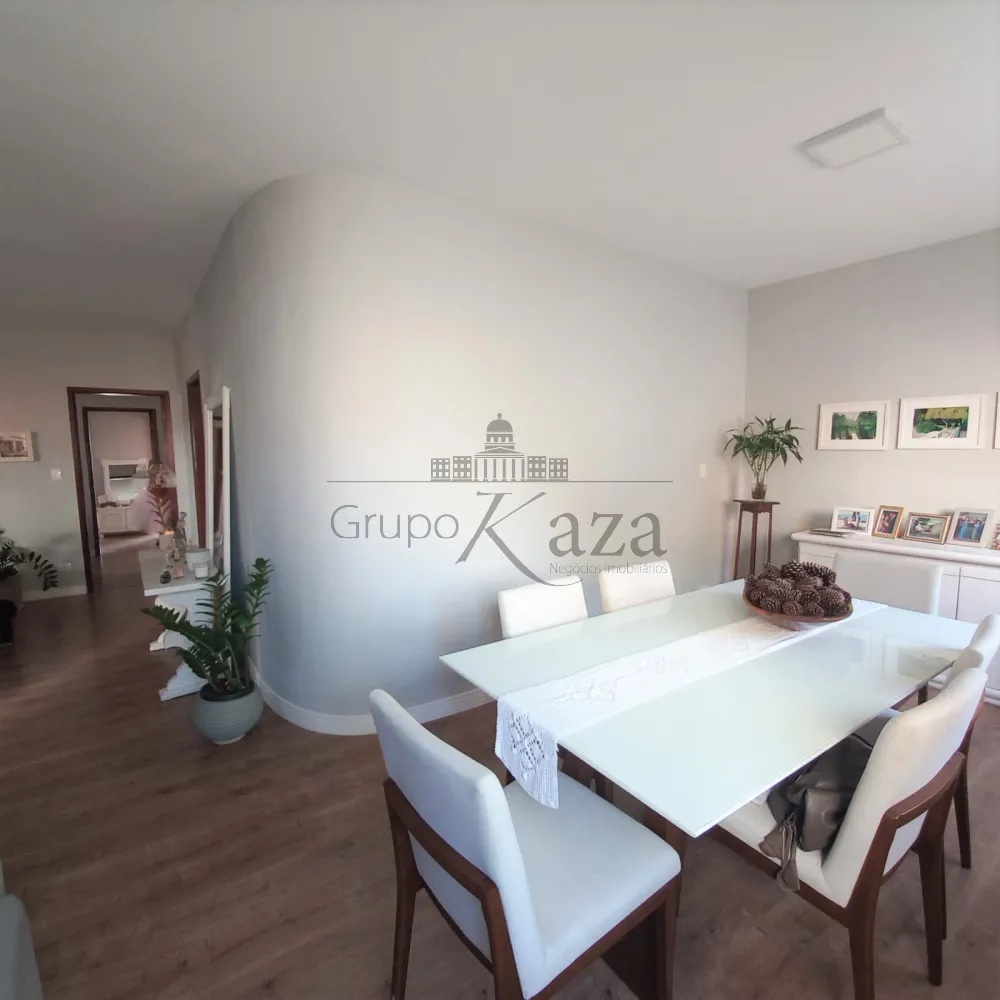 Foto 4 de Casa Padrão em Jardim das Indústrias, São José dos Campos - imagem 4