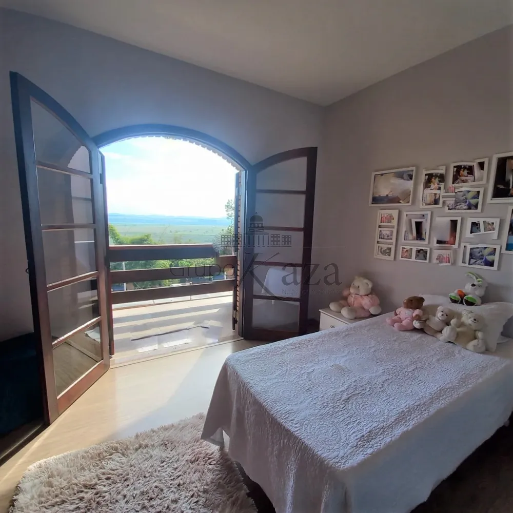 Foto 15 de Casa Padrão em Jardim das Indústrias, São José dos Campos - imagem 15