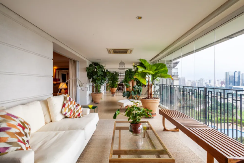 Foto 1 de Apartamento Padrão em Cidade Jardim, São Paulo - imagem 1