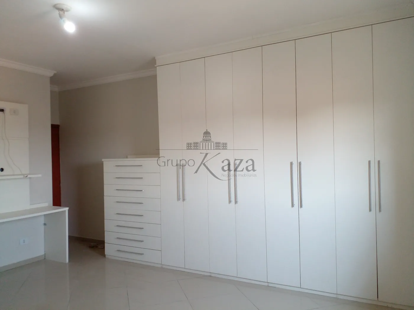 Foto 6 de Casa Sobrado em Vila Indústrial, São José dos Campos - imagem 6