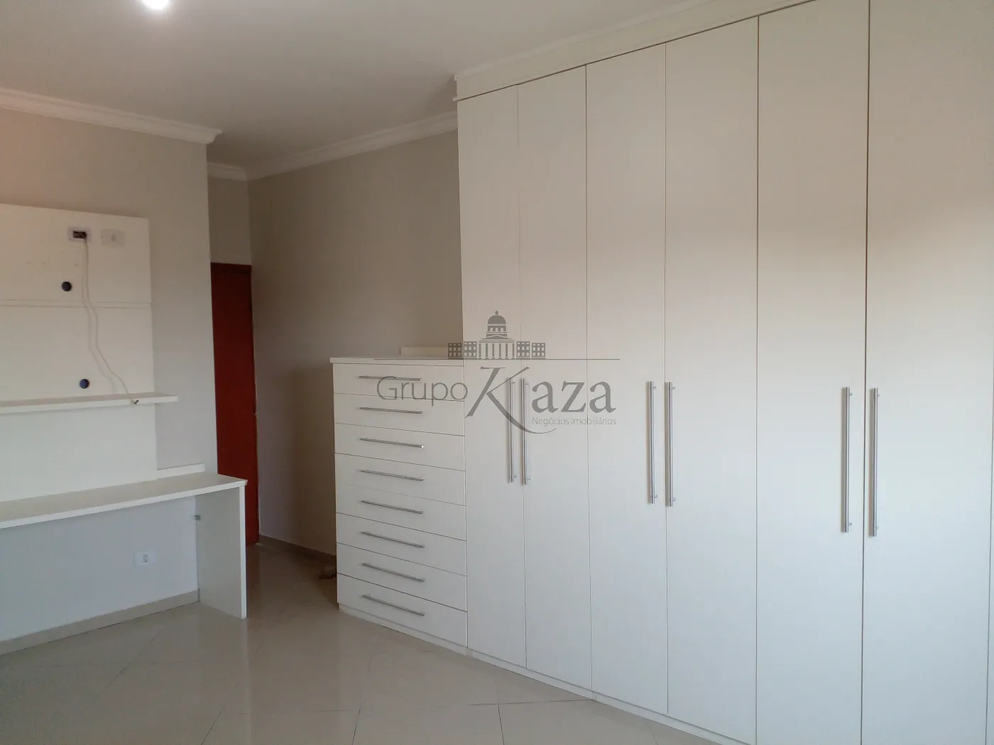 Foto 9 de Casa Sobrado em Vila Indústrial, São José dos Campos - imagem 9