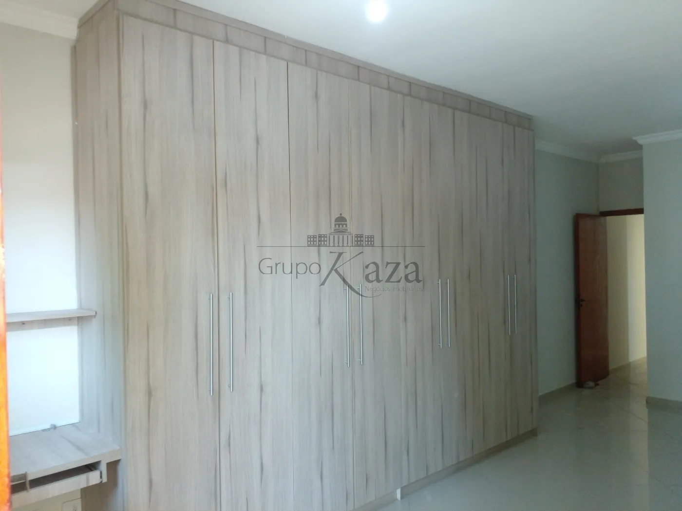 Foto 13 de Casa Sobrado em Vila Indústrial, São José dos Campos - imagem 13