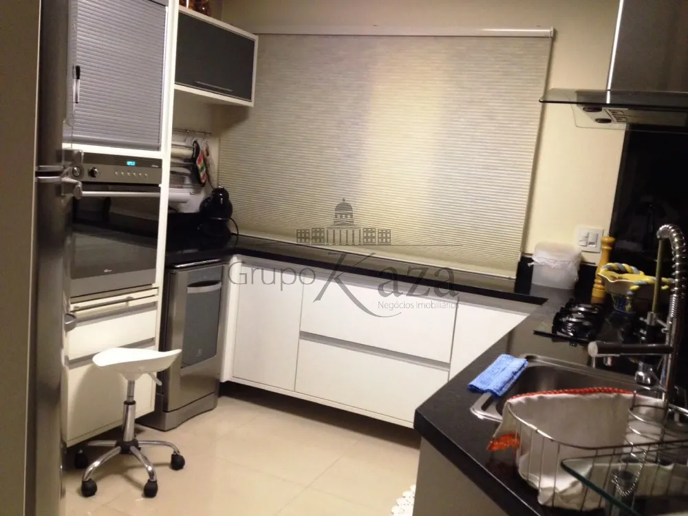 Foto 4 de Casa Condomínio em Jardim Coleginho, Jacareí - imagem 4