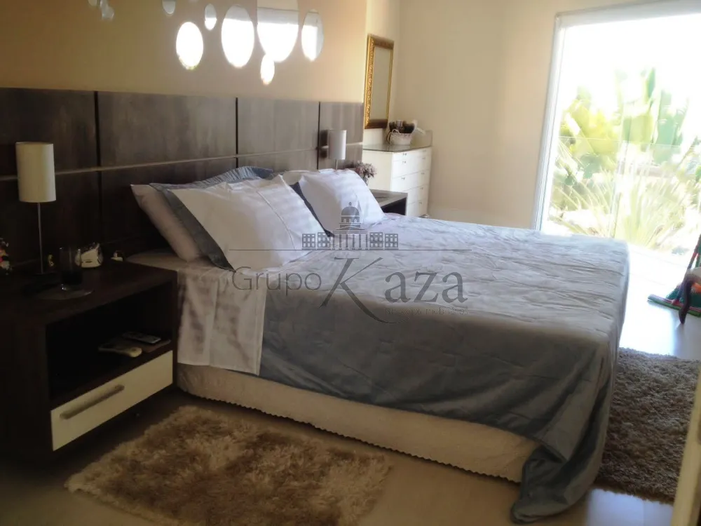 Foto 11 de Casa Condomínio em Jardim Coleginho, Jacareí - imagem 11