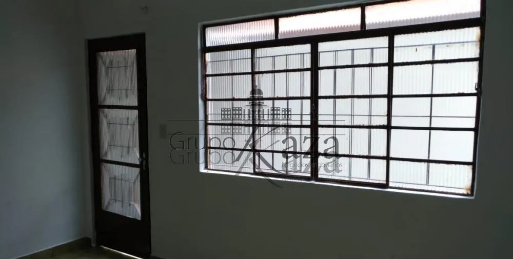 Foto 4 de Casa Padrão em Jardim Nova Detroit, São José dos Campos - imagem 4