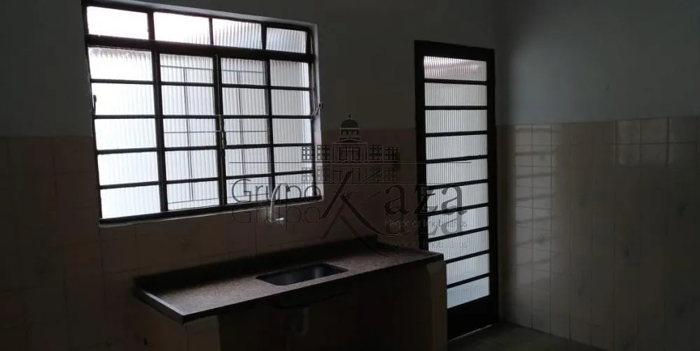 Foto 6 de Casa Padrão em Jardim Nova Detroit, São José dos Campos - imagem 6