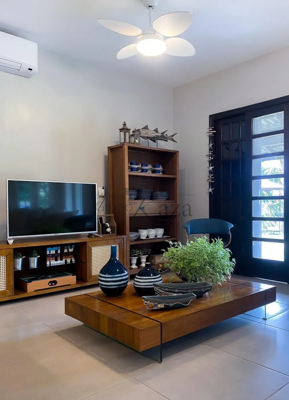 Foto 3 de Casa Padrão em Tabatinga, Ubatuba - imagem 3