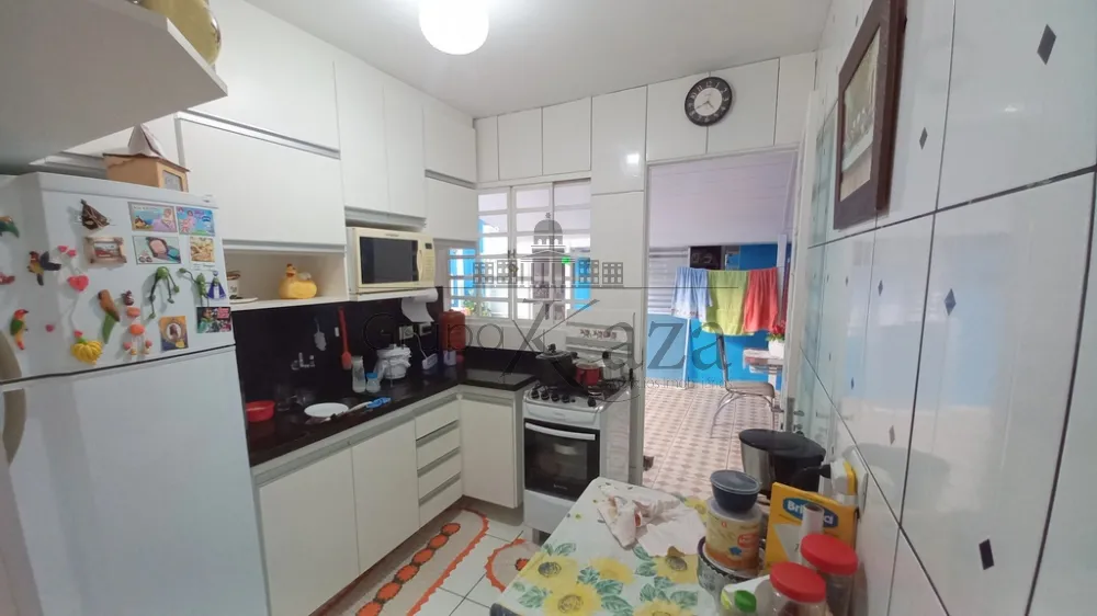 Foto 3 de Casa Térrea em Vila Monterrey, São José dos Campos - imagem 3