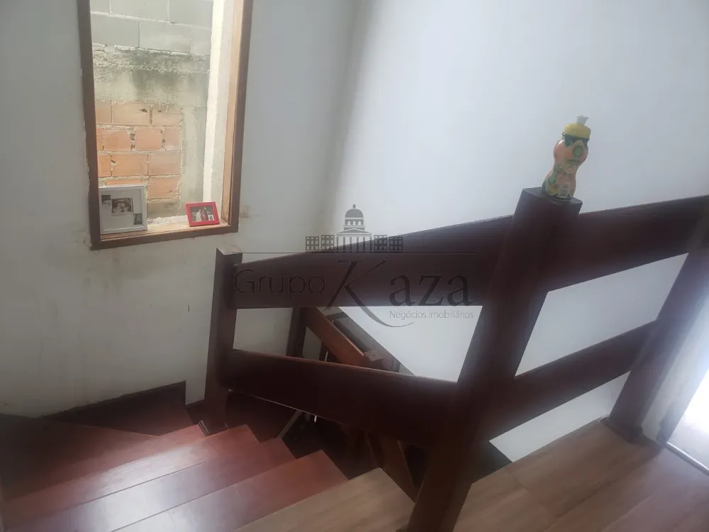 Foto 9 de Casa Sobrado em Residencial Altos do Bosque, São José dos Campos - imagem 9